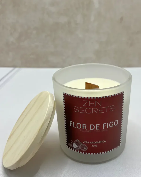 Vela Aromática Flor de Figo da Zen Secrets em embalagem artesanal